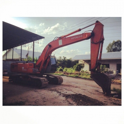 รถแบคโฮ HITACHI EX200 รุ่น 5