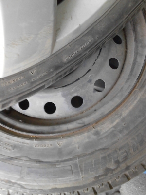 กะทะล้อ 5 รู ขอบ15 รถกระบะ พร้อมยาง MICHELIN 205/70R15 มีครบชุด 4 ล้อ TEL.081-427-3941 กะทะล้อ 5 รู ขอบ15 รถกระบะ พร้อมยาง MICHELIN 205/70R15 มีครบชุด 4 ล้อ TEL.081-427-3941