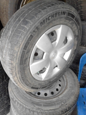 กะทะล้อ 5 รู ขอบ15 รถกระบะ พร้อมยาง MICHELIN 205/70R15 มีครบชุด 4 ล้อ TEL.081-427-3941 กะทะล้อ 5 รู ขอบ15 รถกระบะ พร้อมยาง MICHELIN 205/70R15 มีครบชุด 4 ล้อ TEL.081-427-3941