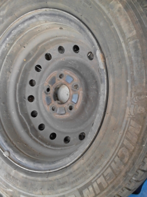 กะทะล้อ 5 รู ขอบ15 รถกระบะ พร้อมยาง MICHELIN 205/70R15 มีครบชุด 4 ล้อ TEL.081-427-3941 กะทะล้อ 5 รู ขอบ15 รถกระบะ พร้อมยาง MICHELIN 205/70R15 มีครบชุด 4 ล้อ TEL.081-427-3941