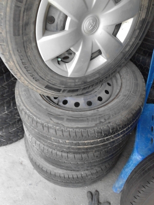 กะทะล้อ 5 รู ขอบ15 รถกระบะ  พร้อมยาง MICHELIN 205/70R15 มีครบชุด 4 ล้อ TEL.081-427-3941