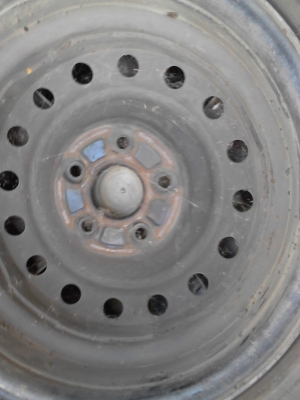 กะทะล้อ 5 รู ขอบ15 รถกระบะ พร้อมยาง MICHELIN 205/70R15 มีครบชุด 4 ล้อ TEL.081-427-3941 กะทะล้อ 5 รู ขอบ15 รถกระบะ พร้อมยาง MICHELIN 205/70R15 มีครบชุด 4 ล้อ TEL.081-427-3941