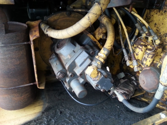 ขายด่วนsumitomo  s160f2  ขนาดเทียบเท่า 60  มี2ตัว ตัวตีนเป็ด กับตัวหัวแย๊ก