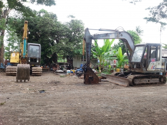 ขายด่วนsumitomo  s160f2  ขนาดเทียบเท่า 60  มี2ตัว ตัวตีนเป็ด กับตัวหัวแย๊ก