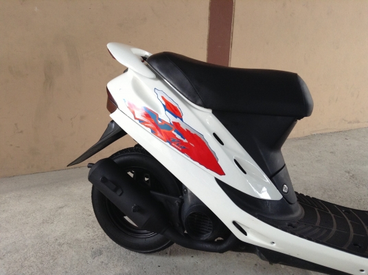 ขาย!!! ฮอนด้าดีโอ้ZX50cc สต๊าทมือและเท้า สภาพสวย รถเครื่องดีคับ มีกล่องใหญ่เก็บของใต้เบาะคับ ขับขี่ดี