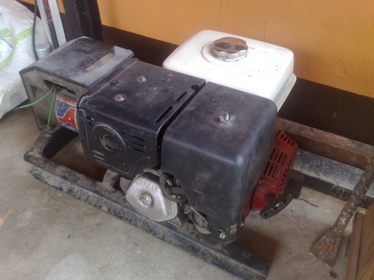 ต้องการขายเครื่องปั่นไฟ Honda GX390 แท้