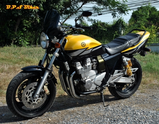XJR400cc. ปี1999 ทะเบียน โอนได้ต่อภาษีได้ มีข้อมูลในขนส่ง
