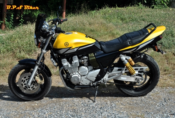 XJR400cc. ปี1999 ทะเบียน โอนได้ต่อภาษีได้ มีข้อมูลในขนส่ง