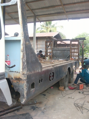 ขายเทเลอร์รถเกี่ยวข้าว ขายเทเลอร์รถเกี่ยวข้าว