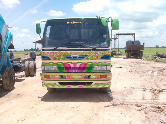 ขายเทเลอร์รถเกี่ยวข้าว ขายเทเลอร์รถเกี่ยวข้าว