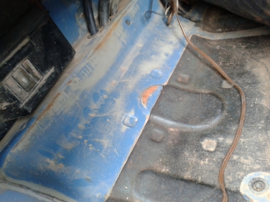 (ขายแล้วค่ะ.ไปภาคอีสาร )หกล้อดั้มอีซูสุ 115  แท้  เสี่ยสั่งลุย  (รถสวยเจ้าของจอดในโรงตลอด) พร้อมใช้ เล่มพร้อม..โอน