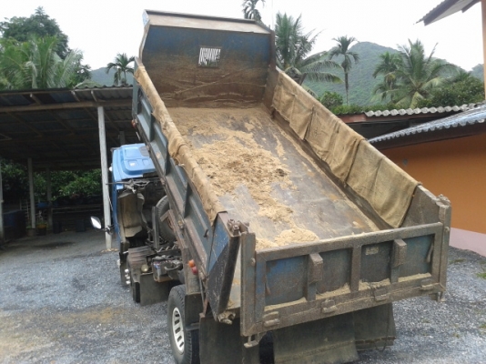 (ขายแล้วค่ะ.ไปภาคอีสาร )หกล้อดั้มอีซูสุ 115  แท้  เสี่ยสั่งลุย  (รถสวยเจ้าของจอดในโรงตลอด) พร้อมใช้ เล่มพร้อม..โอน