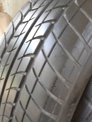 185/65R14 BRIDGESTONE และ DUNLOP สภาพสวย มี 2 เส้น TEL.081-427-3941 185/65R14 BRIDGESTONE และ DUNLOP สภาพสวย มี 2 เส้น TEL.081-427-3941