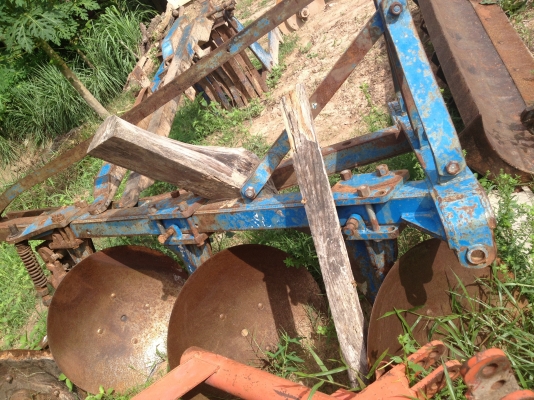 ขายผานบุกเบิก CMT ราคาถูก ครับ