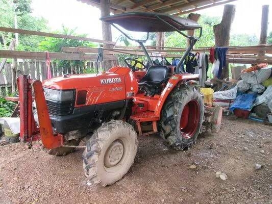 รถไถ KUBOTA L3408 โฟวีล รถสวย เลขชั่วโมง 2,000 ชั่วโมง มีทะเบียนครบ