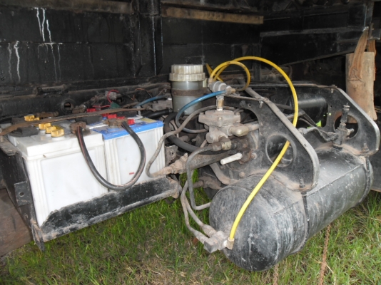 ขายด่วน 10 ล้อ โทร 087-1838064 ครับ