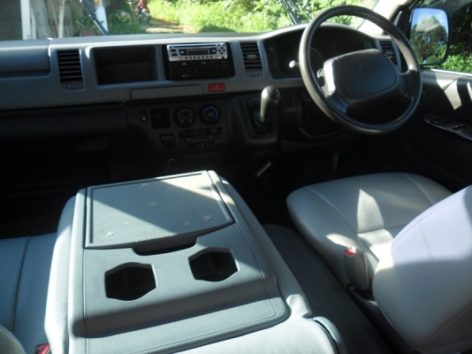 ขายรถตู้ปี 07 สภาพพร้อมใช้ เบาะ 4 แถว หน้าหลังเดิมๆ ขายรถตู้ปี 07 สภาพพร้อมใช้ เบาะ 4 แถว หน้าหลังเดิมๆ