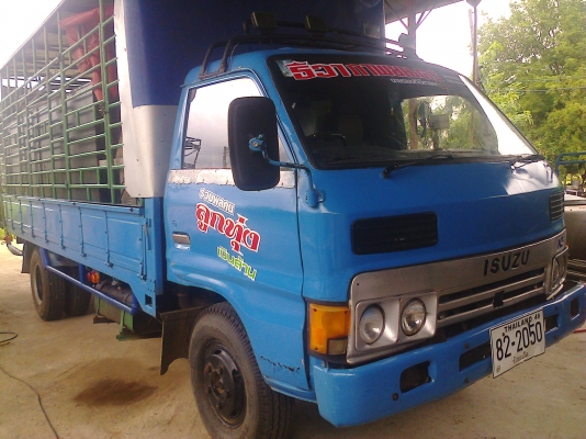 หกล้อ อีซูซุ KS-32 เครือง4BD1ฝาดำ115แรง หัวเก๋งดียกได้ ช่วงยาว5เมตร สภาพพร้อมใช้งาน เอกสารทะเบียนพร้อมโอน 249,000บ ต่อรอง