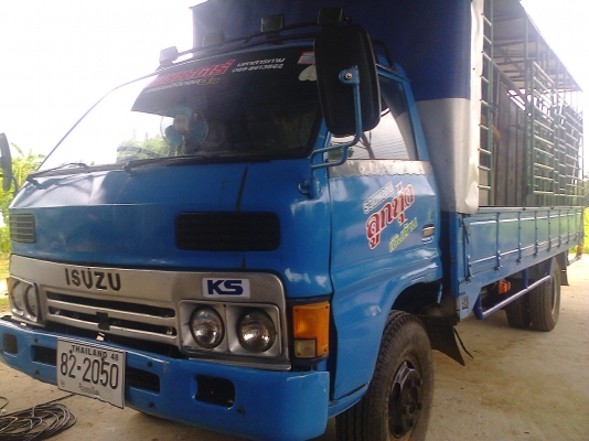 หกล้อ อีซูซุ KS-32 เครือง4BD1ฝาดำ115แรง หัวเก๋งดียกได้ ช่วงยาว5เมตร สภาพพร้อมใช้งาน เอกสารทะเบียนพร้อมโอน 249,000บ ต่อรอง