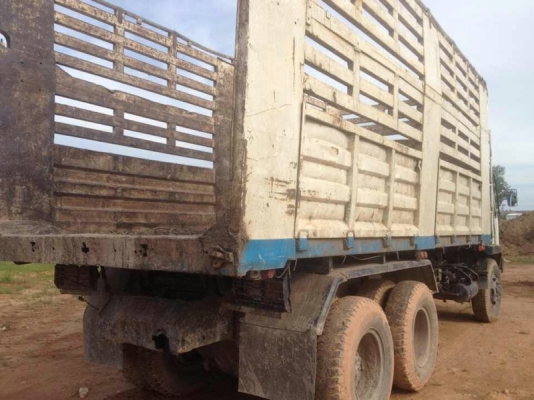 รถมิตซู 10 ล้อดั้ม FN527M - TF  ( ซีเรี้ยน 5,000 กว่า. )  / 220 แรงม้า.  สนใจติดต่อ  081 - 6079515