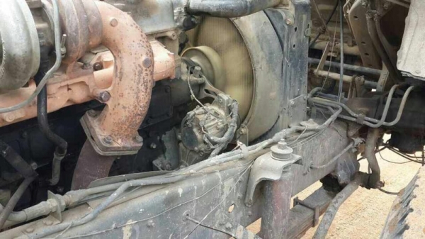 รถมิตซู 10 ล้อดั้ม FN527M - TF  ( ซีเรี้ยน 5,000 กว่า. )  / 220 แรงม้า.  สนใจติดต่อ  081 - 6079515