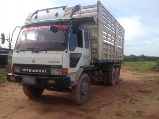 รถมิตซู 10 ล้อดั้ม FN527M - TF  ( ซีเรี้ยน 5,000 กว่า. )  / 220 แรงม้า.  สนใจติดต่อ  081 - 6079515