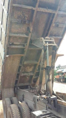 รถมิตซู 10 ล้อดั้ม FN527M - TF  ( ซีเรี้ยน 5,000 กว่า. )  / 220 แรงม้า.  สนใจติดต่อ  081 - 6079515