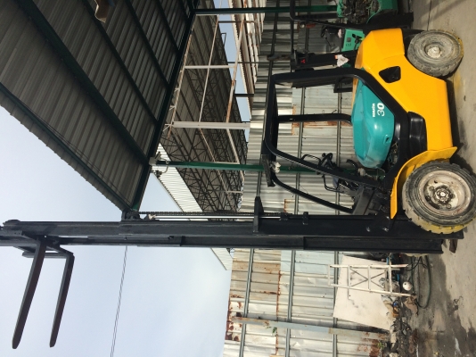 ขายถูกๆ!! Komatsu FD30-16T-400P ดีเซล3ตันเสาฟูลฟรี 4เมตร ขาย 320,000 บาท 094-426-7888 จะเด็ด