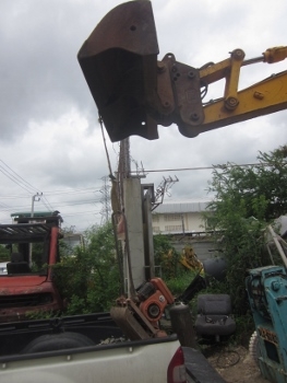 ช้างหิ้วตั๊กแตนครับ- แจ้งลูกค้าเกาะสมุยครับ เราจัดส่งเครื่องตบดิน ให้แล้วนะครับ ที่ขนส่งสุราษฎร์ พุทธมณฑลสาย 2