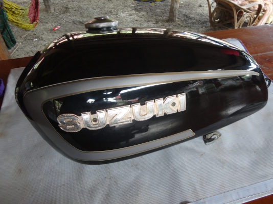 ขอบคุณพ.เสือ ถังน้ำมัน  SUZUKI K-125 M.3 สนใจโทร.081-005-8785