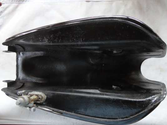 ขอบคุณพ.เสือ ถังน้ำมัน  SUZUKI K-125 M.3 สนใจโทร.081-005-8785