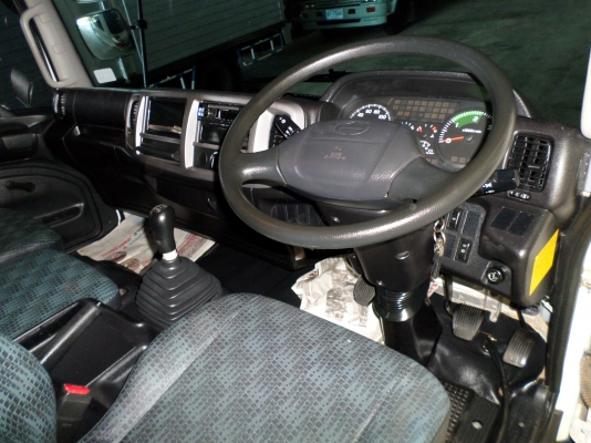 ขาย 6 ล้อ ฮีโน่ ดัมพ์ 175 แรง ยาว 4 ม. ปี 2012 สภาพสวยเดิมเครื่องดี พร้อมใช้งาน ชมก่อนได้ครับ สนใจติดต่อ 081-9425443