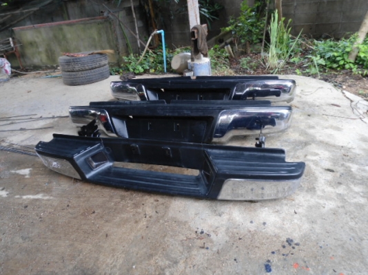 ขายกันชนหลัง TOYOTA VIGO  แท้  3 ชิ้น ถูกมากๆๆ