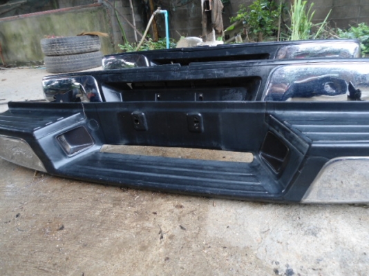 ขายกันชนหลัง TOYOTA VIGO  แท้  3 ชิ้น ถูกมากๆๆ