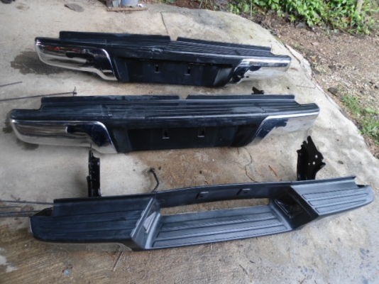 ขายกันชนหลัง TOYOTA VIGO  แท้  3 ชิ้น ถูกมากๆๆ