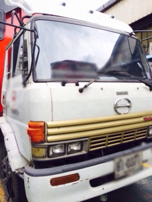 ขายรถบรรทุกหกล้อตู้แห้ง HINO F17 เครื่อง EH700 เดิมๆ ตู้แห้งยาว 7.20 เมตร ทะเบียนพร้อม