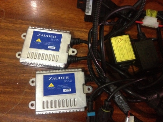 สปอร์ตไลท์ PIAAของญี่ปุ่นเเท้เลนเป็นกระจกสภาพสวย