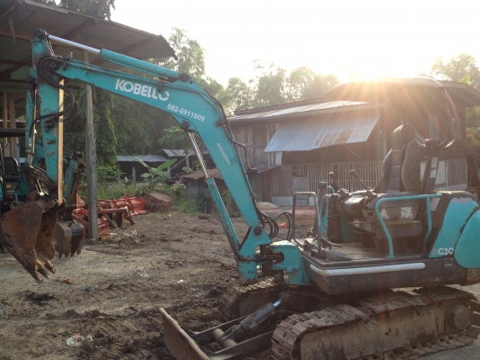 ขาย pc30-7   ครับ