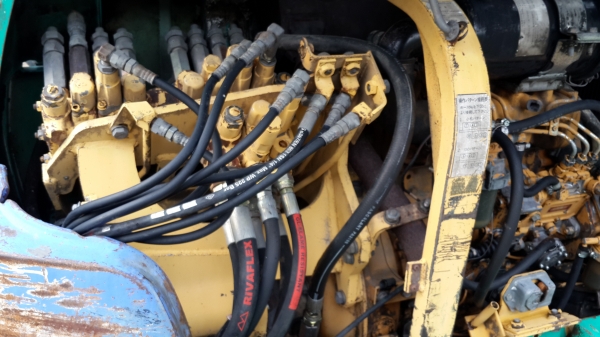 ขาย pc30-7   ครับ