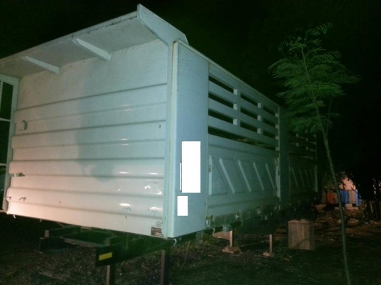 ขายกะบะสามมิตร ครบชุด สนใจติดต่อได้ที่ 085-3635720