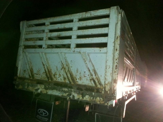 ขายกะบะสามมิตร ครบชุด สนใจติดต่อได้ที่ 085-3635720