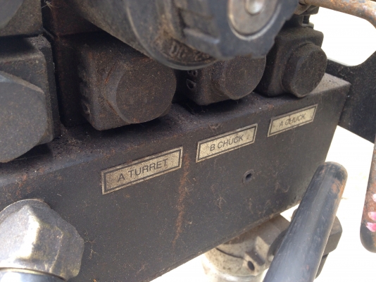 ขายปั้มน้ำมันไฮโดรลิค Nachi 5 HP. 220 V 3 สาย made in Japan พร้อมซาลีนอยวาล์ว 24 vdc มีออยคลูเลอร์ในตัว สภาพสวย อุปกรณ์ครบ พร้อมใช้งาน