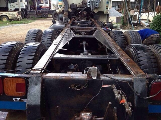 ขายสิบล้อหัวแชสซี Hin F18 - 2 เพลา เครื่อง JO8 - 260 แรง ยางดี แชสซีสวย ทะเบียนพร้อม