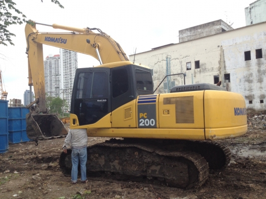ขาย!!!KOMATSU PC200-7 ไมล์13,XXXชม.เอกสารใบแจ้งจำหน่ายค่ะ