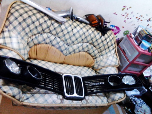 ขายชุดกระจังหน้า+ไฟหน้า+จมูก BMW 520