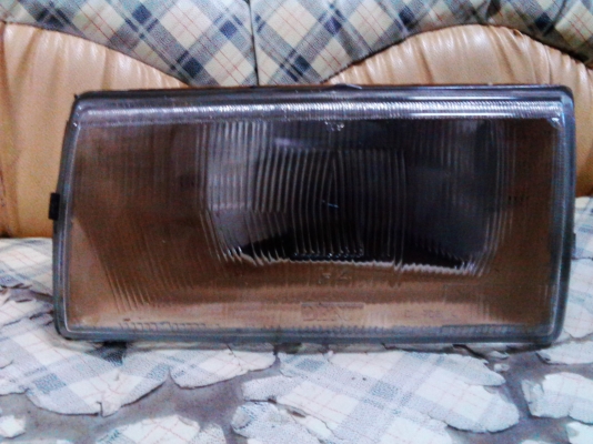 ขายไฟหน้าเปอร์โย305 ข้างซ้ายถูกๆ