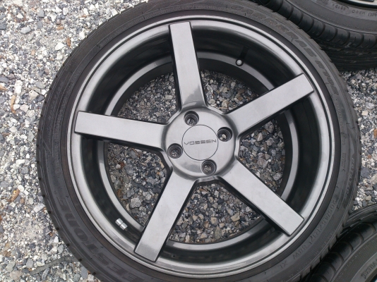 ขายแม็ก 4รู100 ขอบ17 กว้าง8นิ้ว4วง พร้อมยางดีสโตน 205/45R17 ยางสัปดาห์ที่48 ปี13 (ลงพื้นปี14) ดอกยางนิ่มลึกเท่ากัน สภาพ98\% จำนวน 1 ชุด