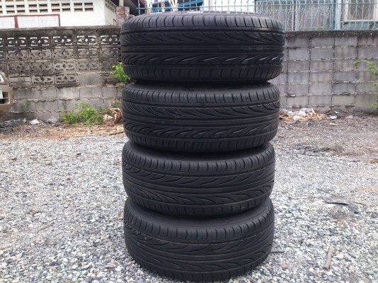 ขายแม็ก 4รู100 ขอบ17 กว้าง8นิ้ว4วง พร้อมยางดีสโตน 205/45R17 ยางสัปดาห์ที่48 ปี13 (ลงพื้นปี14) ดอกยางนิ่มลึกเท่ากัน สภาพ98\% จำนวน 1 ชุด