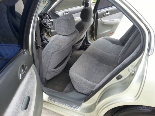 ฮอนด้า แอคคอร์ด ไฟท้ายคู่ พร้อมใช้ เกียร์ออโต้ LPG