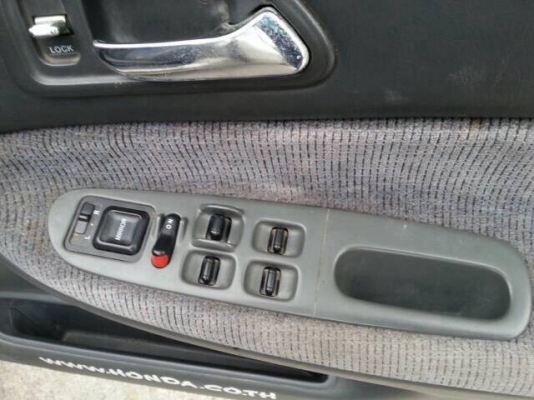 ฮอนด้า แอคคอร์ด ไฟท้ายคู่ พร้อมใช้ เกียร์ออโต้ LPG